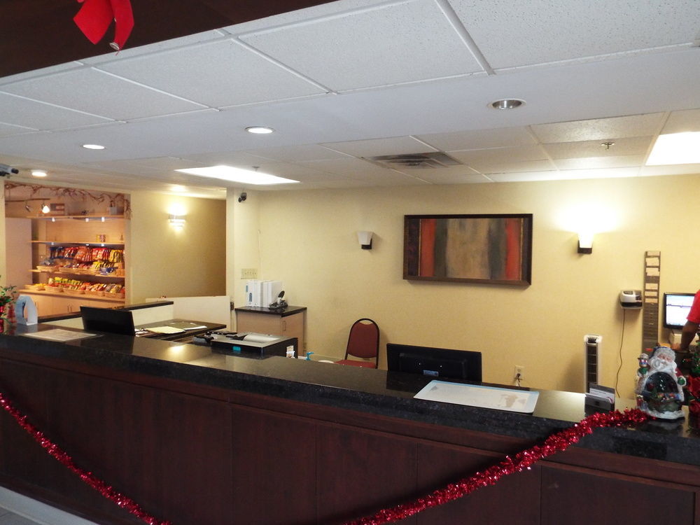 Quality Suites Atlanta Airport East Forest Park Exterior photo